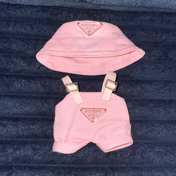 Labubu Outfit - Picture 3 of 4